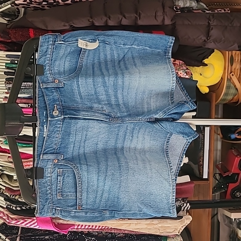 Old Navy Jean Shorts Sz 16 NWT